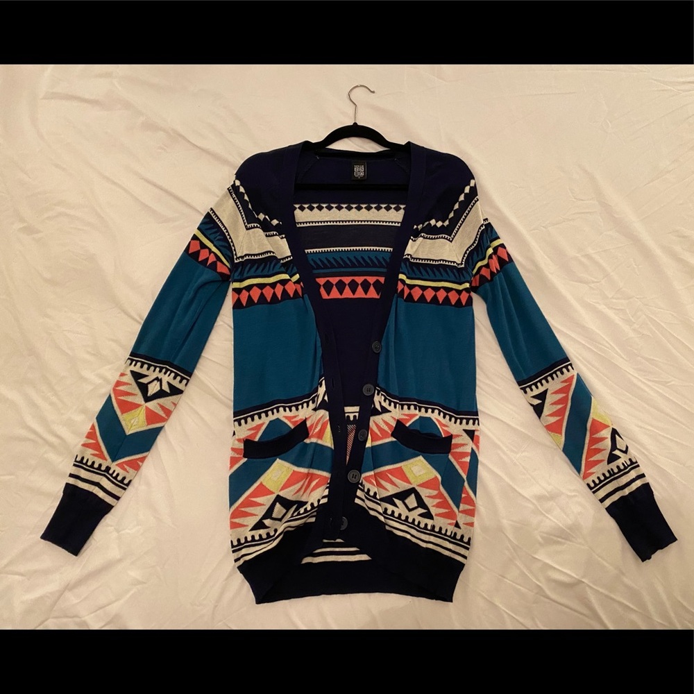 Women’s Patterned Cardigan